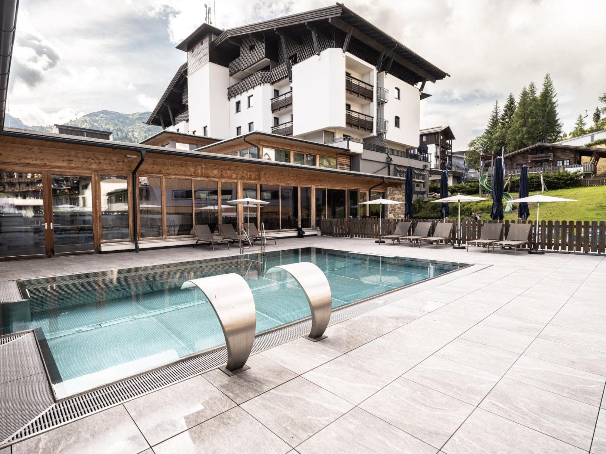 Falkensteiner Family Hotel Sonnenalpe Sonnenalpe Nassfeld Exterior foto